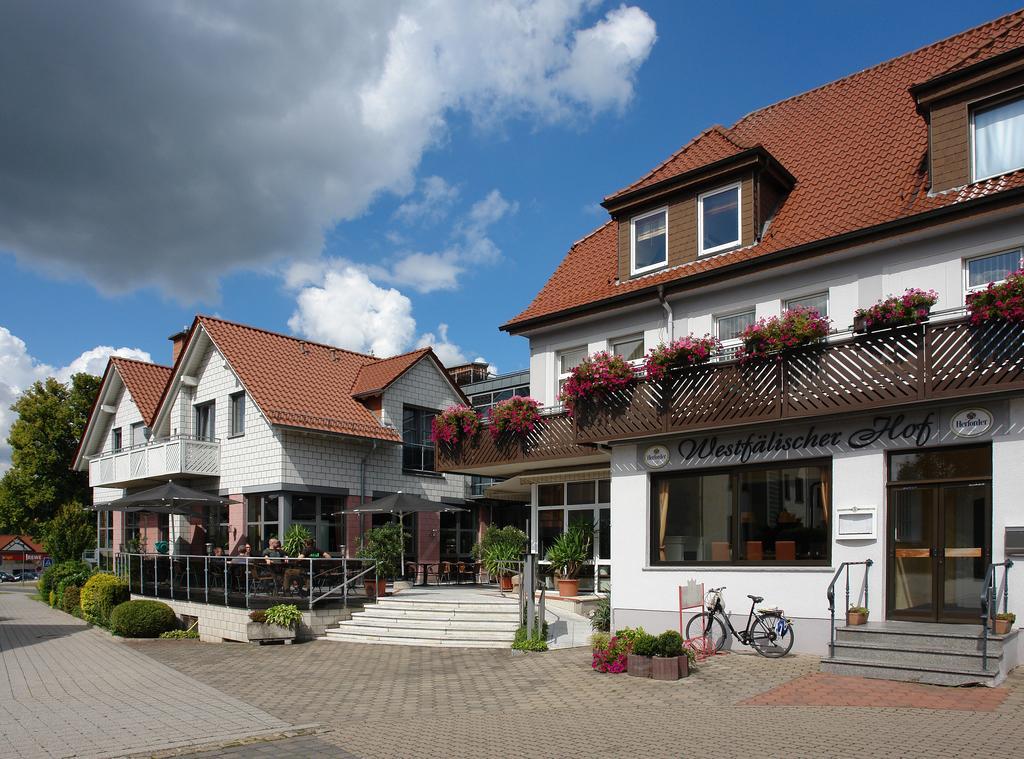 Westfaelischer Hof Lugde Exterior photo
